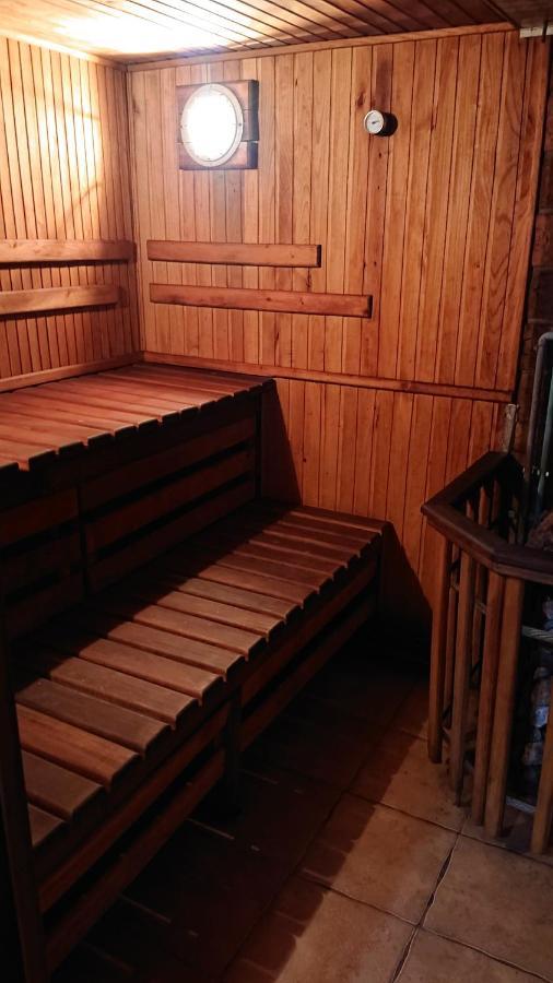 Любе Hotel Yablunytsya Eksteriør billede