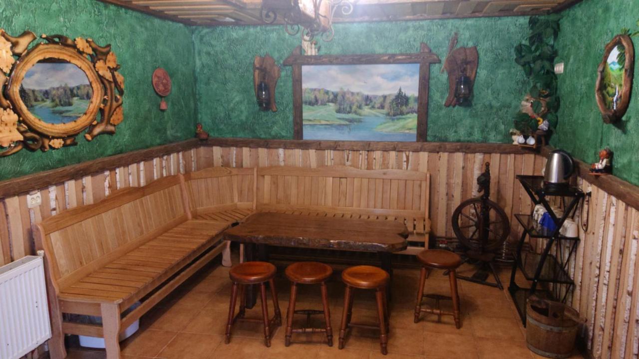 Любе Hotel Yablunytsya Eksteriør billede