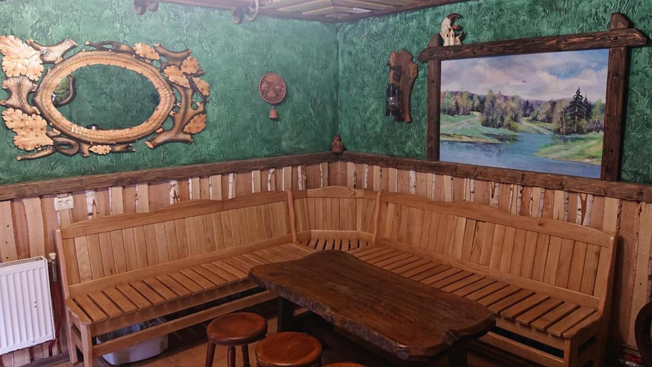Любе Hotel Yablunytsya Eksteriør billede